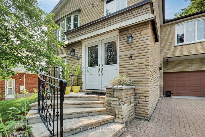 8 Suraty Avenue — photo 1