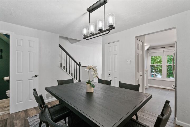 Property Photo:  105 Spruce Ct  PA 15229 