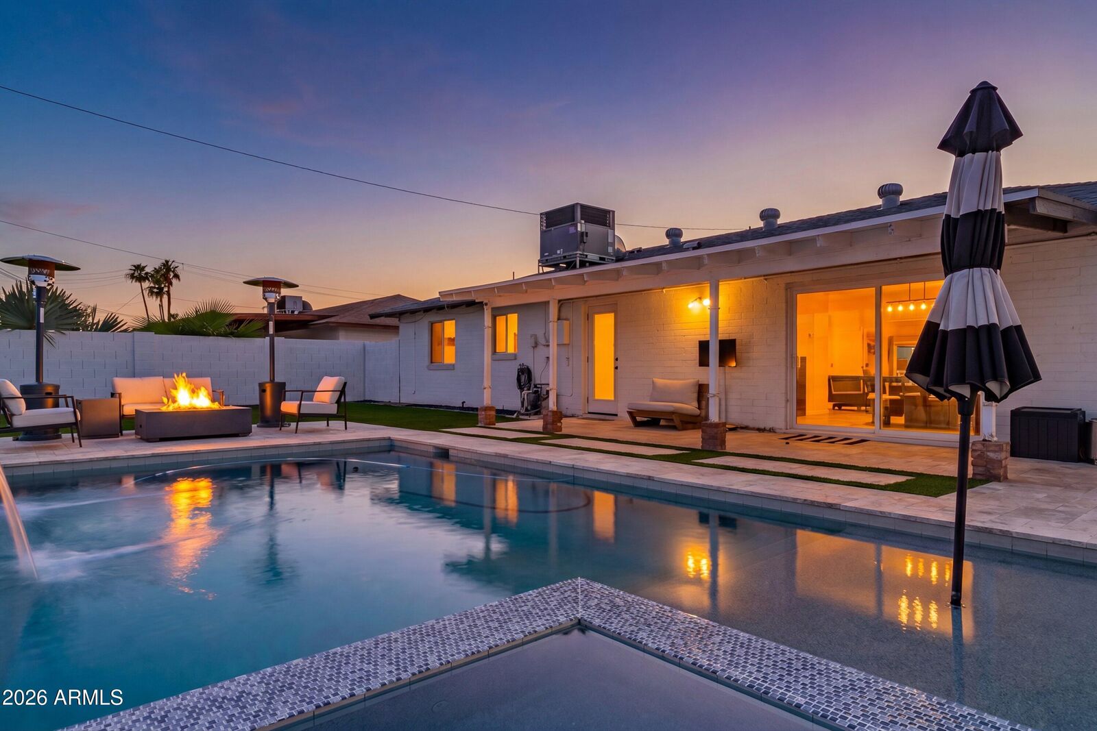 Property Photo: 8125 E Palm Lane AZ 85257