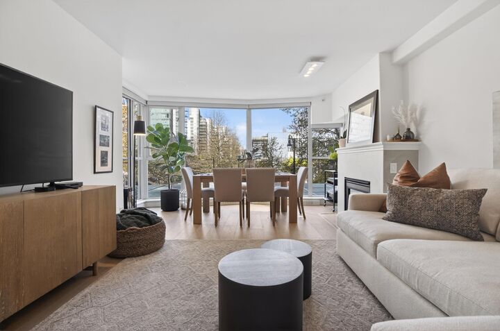 Property Photo: 560 Cardero Street 305 BC V6G 3E9