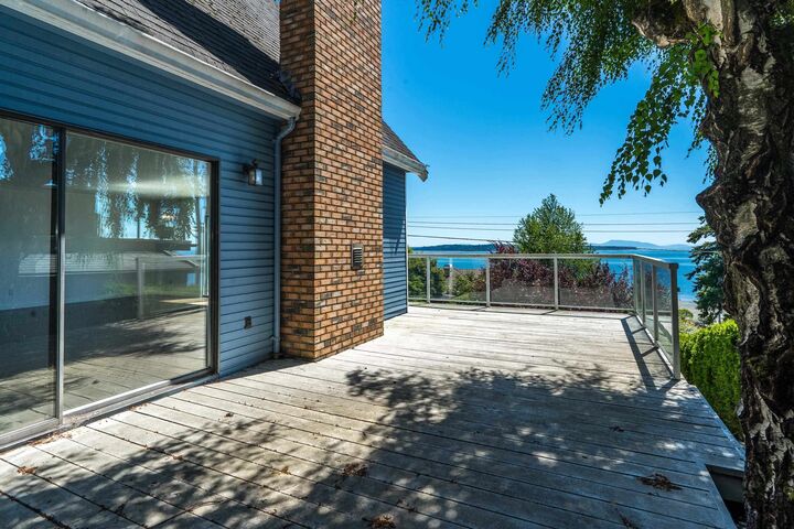 Property Photo: 14815 Hardie Avenue BC V4B 2H6