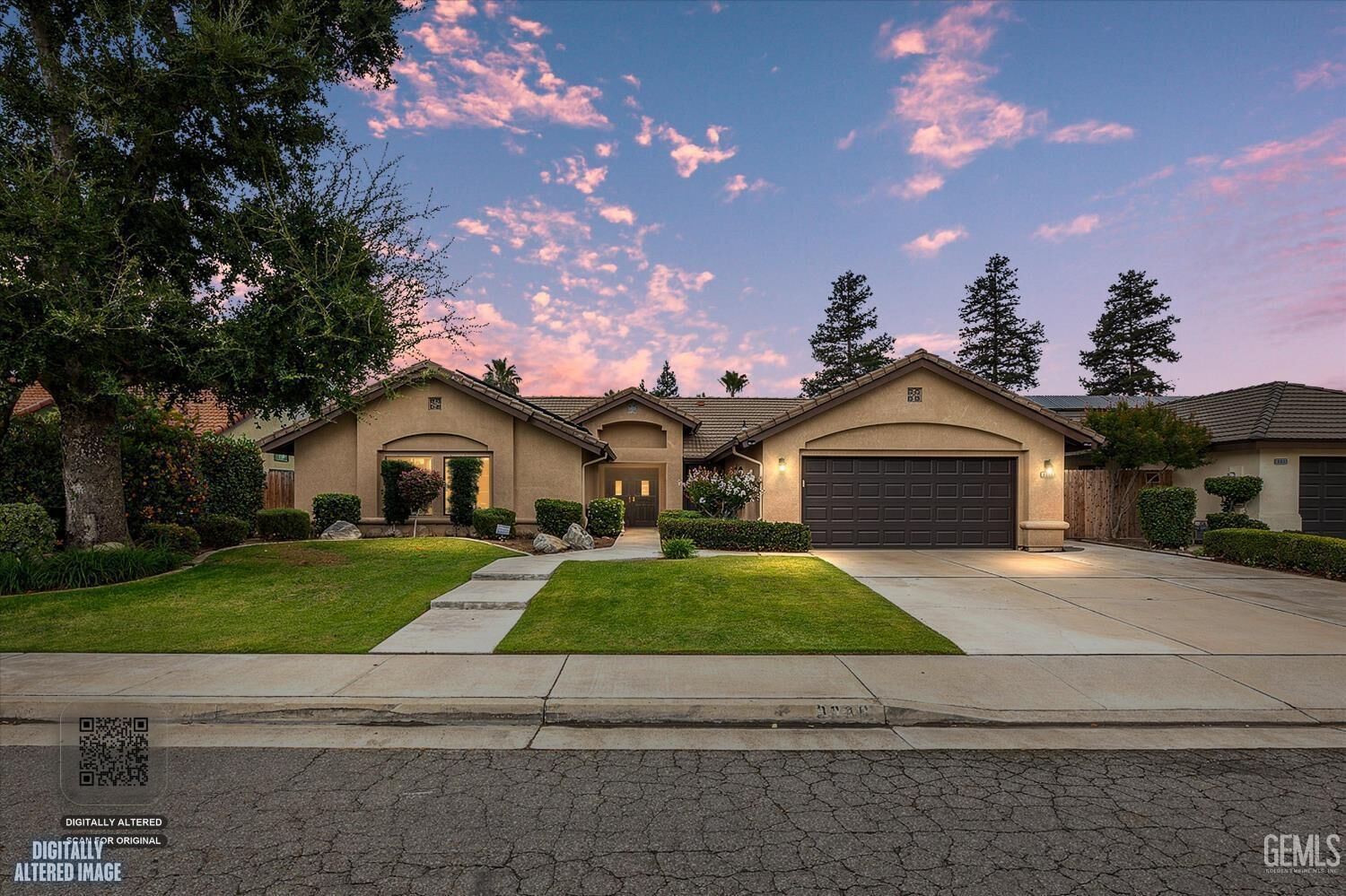 Property Photo:  8836 Sierra Oak Drive  CA 93311 