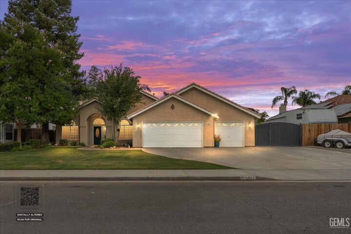 Property Photo:  15602 Sammie Avenue  CA 93314 