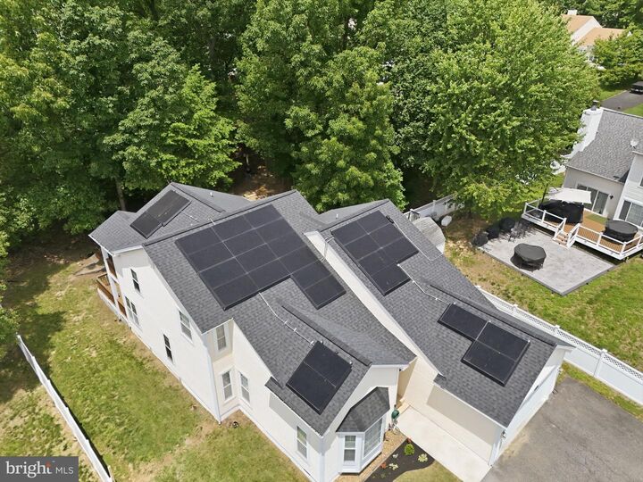 Property Photo: 16818 Francis West Lane VA 22026
