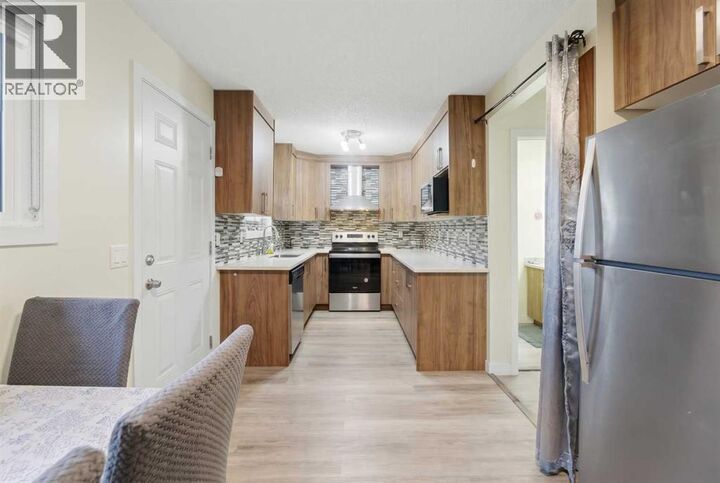 Property Photo:  53 Falchurch Road Northeast  AB T3J 1G6 
