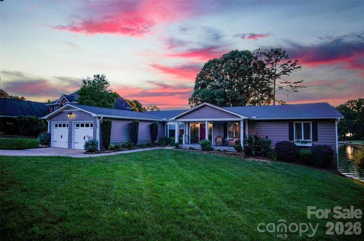 Property Photo: 104 Doral Court NC 28086