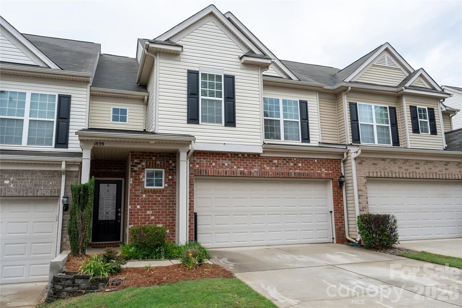 Property Photo:  1839 Royal Gorge Avenue  NC 28210 