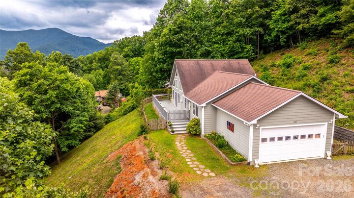 Property Photo:  305 Majestic Mountain Drive  NC 28714 