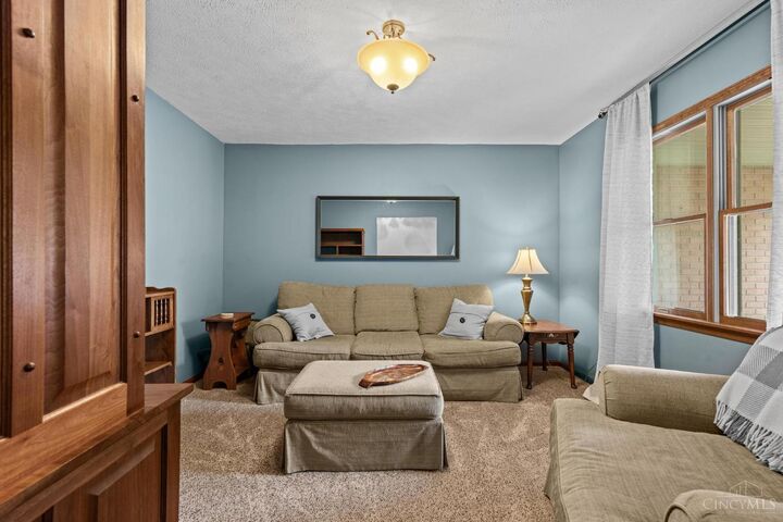 Property Photo:  718 Kelly Drive  OH 45177 