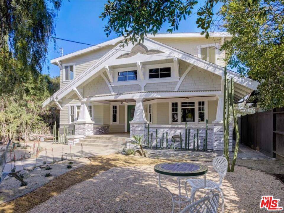 Property Photo:  400 N Avenue 66  CA 90042 