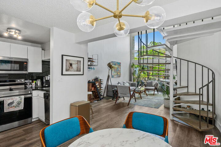 Property Photo: 1440 Veteran Ave CA 90024
