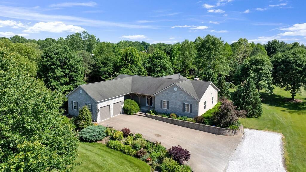 Property Photo:  12118 Robins Road  OH 43082 
