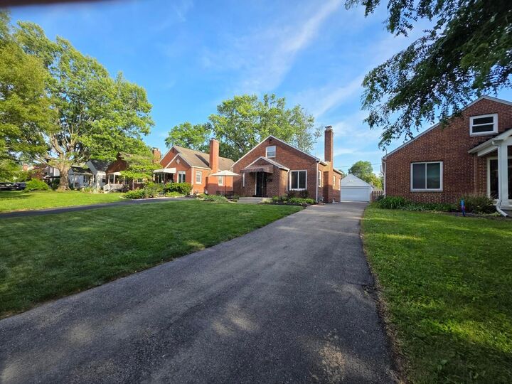 Property Photo:  121 E Beechwold Boulevard  OH 43214 