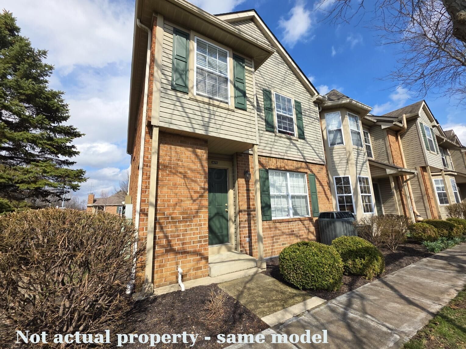 Property Photo:  3011 Glenloch Circle  OH 43017 