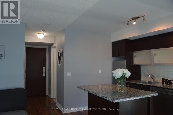 Property Photo:  80 Western Battery Road 1512  ON M6K 3S1 