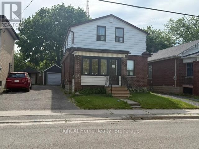 Property Photo:  238 Albert Street  ON L1H 4R5 