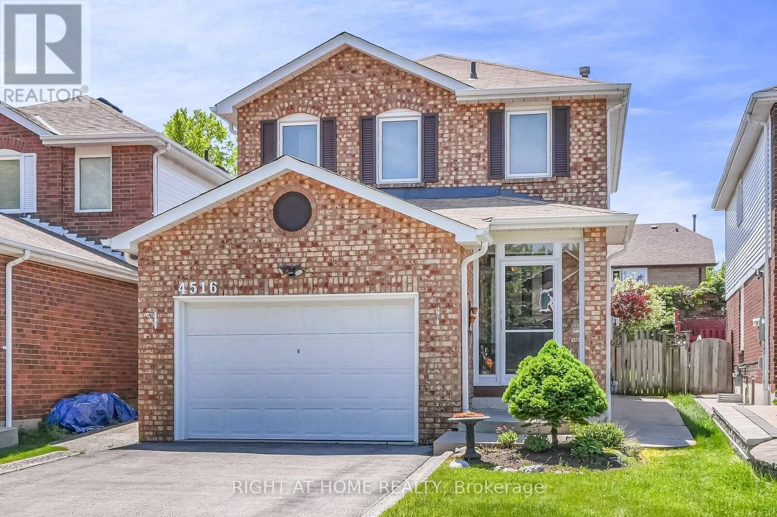 Property Photo:  4516 Donegal Drive  ON L5M 4G9 