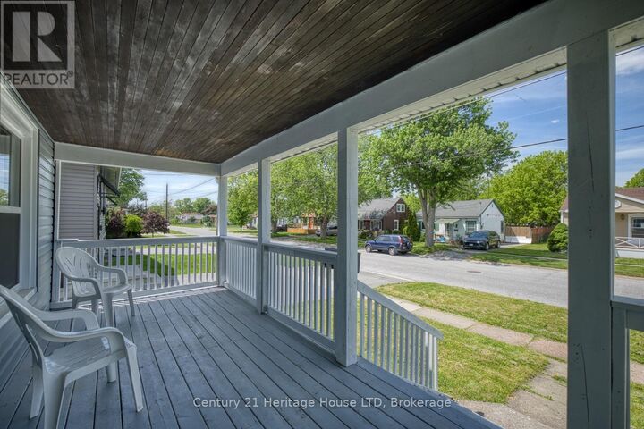 Property Photo:  218 Henrietta Street  ON L2A 2K5 
