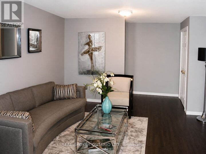 Property Photo: 21 Saddler Street ON L0S 1E4