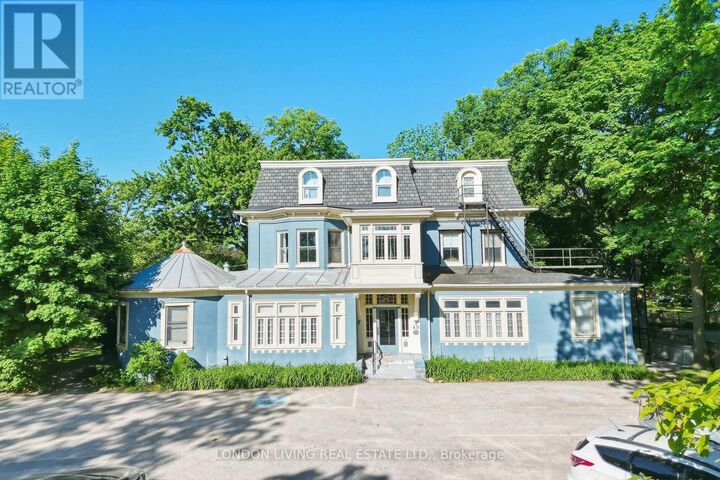 Property Photo:  49 Ridout Street South 3  ON N6C 3W8 