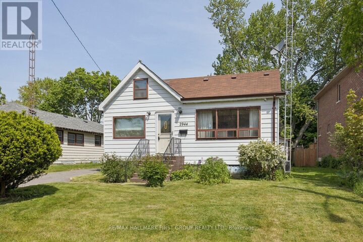 Property Photo:  2944 Ebony Street  ON L1S 1B5 