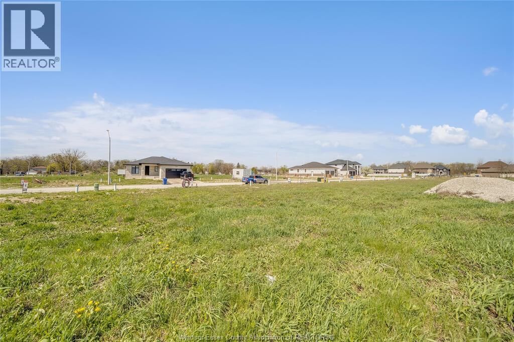 Photo de la propriété:  3686 Farrow Avenue  ON N8H 0B3 