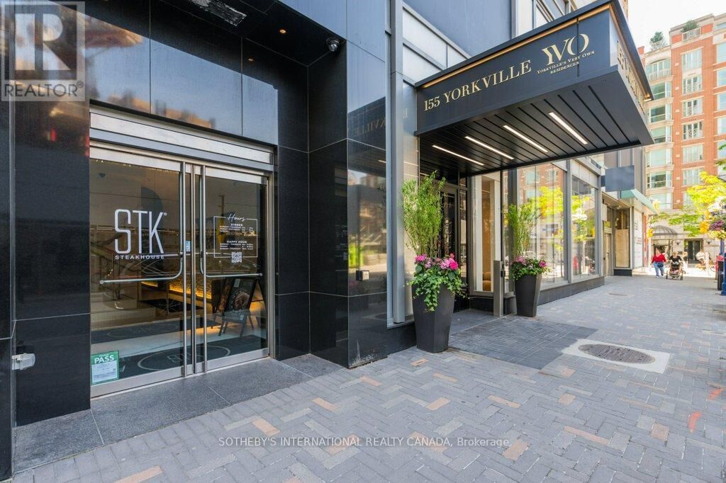 Property Photo:  155 Yorkville Avenue 409  ON M5R 0B4 