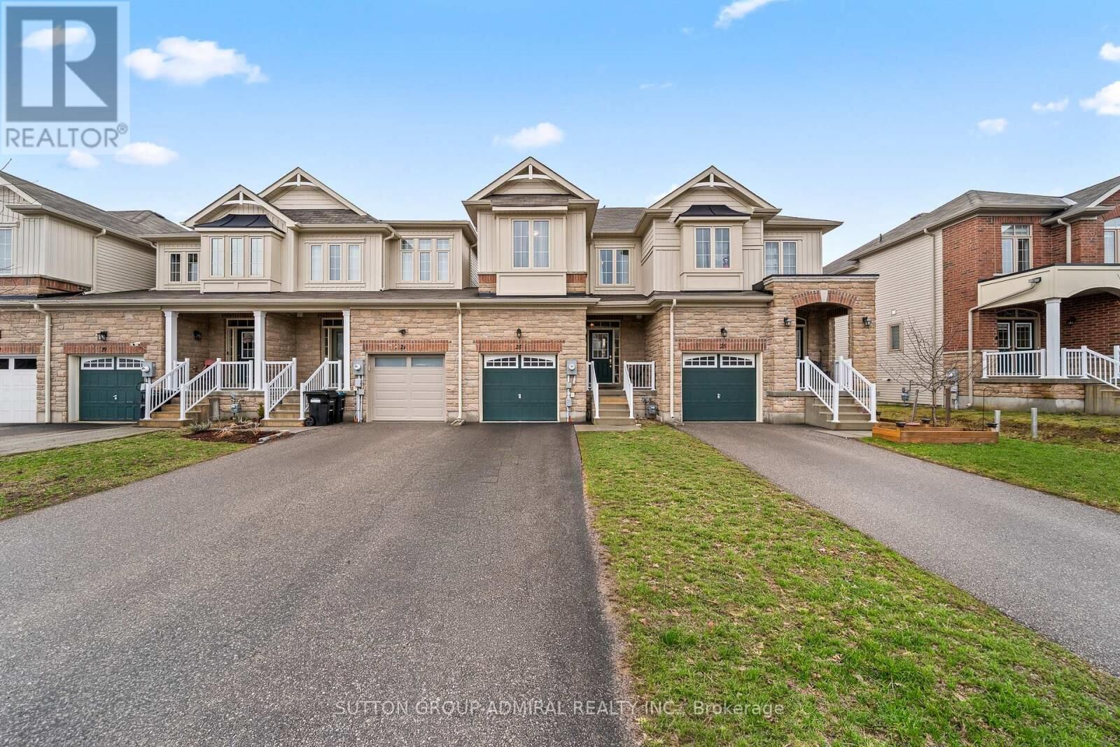 Property Photo:  23 Greenwood Drive  ON L3W 0N5 