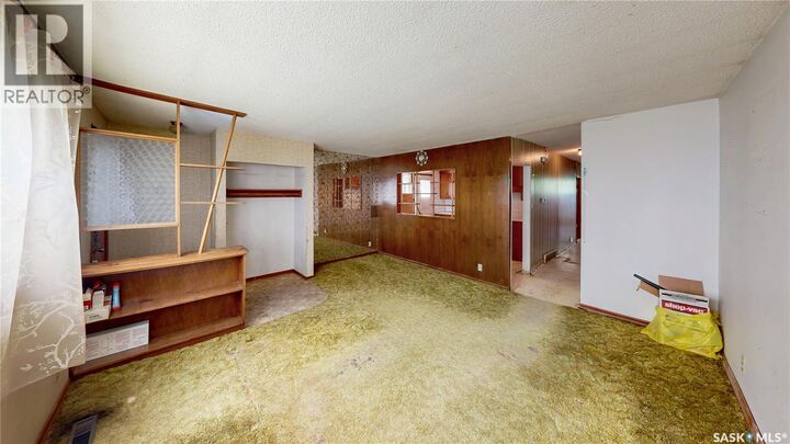 Property Photo:  151 Froom Crescent  SK S4N 1S9 