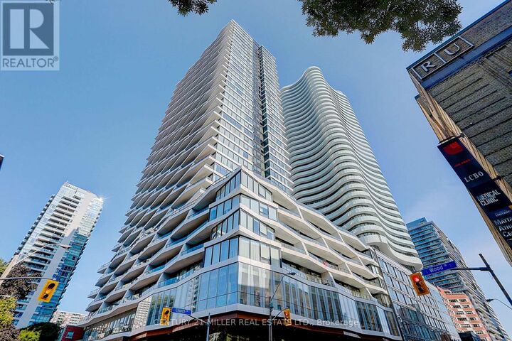 Property Photo: 85 Wood Street 2609 ON M4Y 0E8
