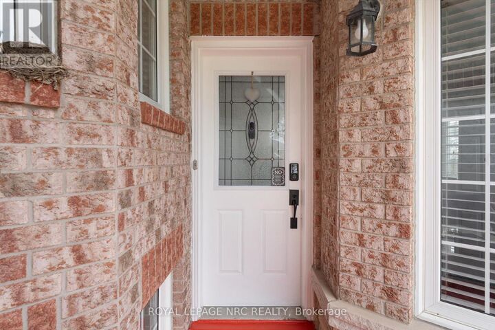 Property Photo:  147 St. Lawrence Drive  ON L3C 7H6 