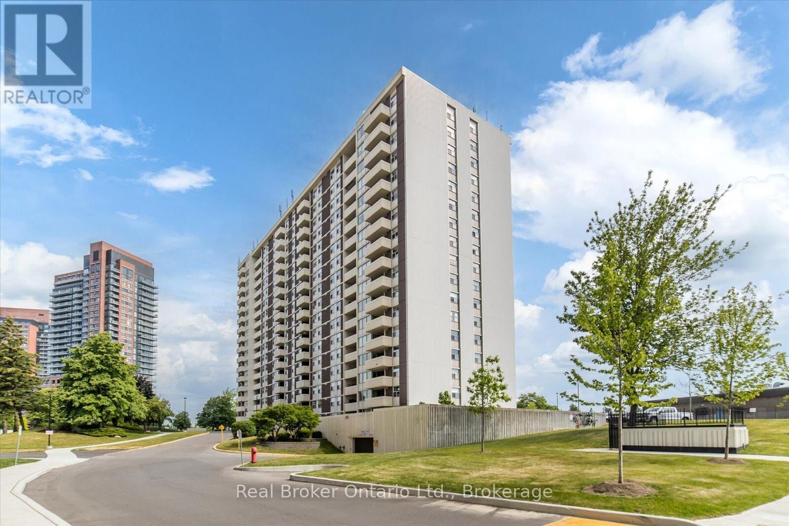 Property Photo:  66 Falby Court 203  ON L1S 3L2 