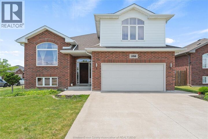 Property Photo:  398 Poplar Drive  ON N0R 1A0 