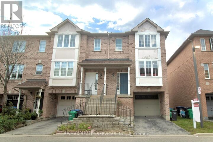 Property Photo:  80 Acorn Place 30  ON L4Z 4C9 