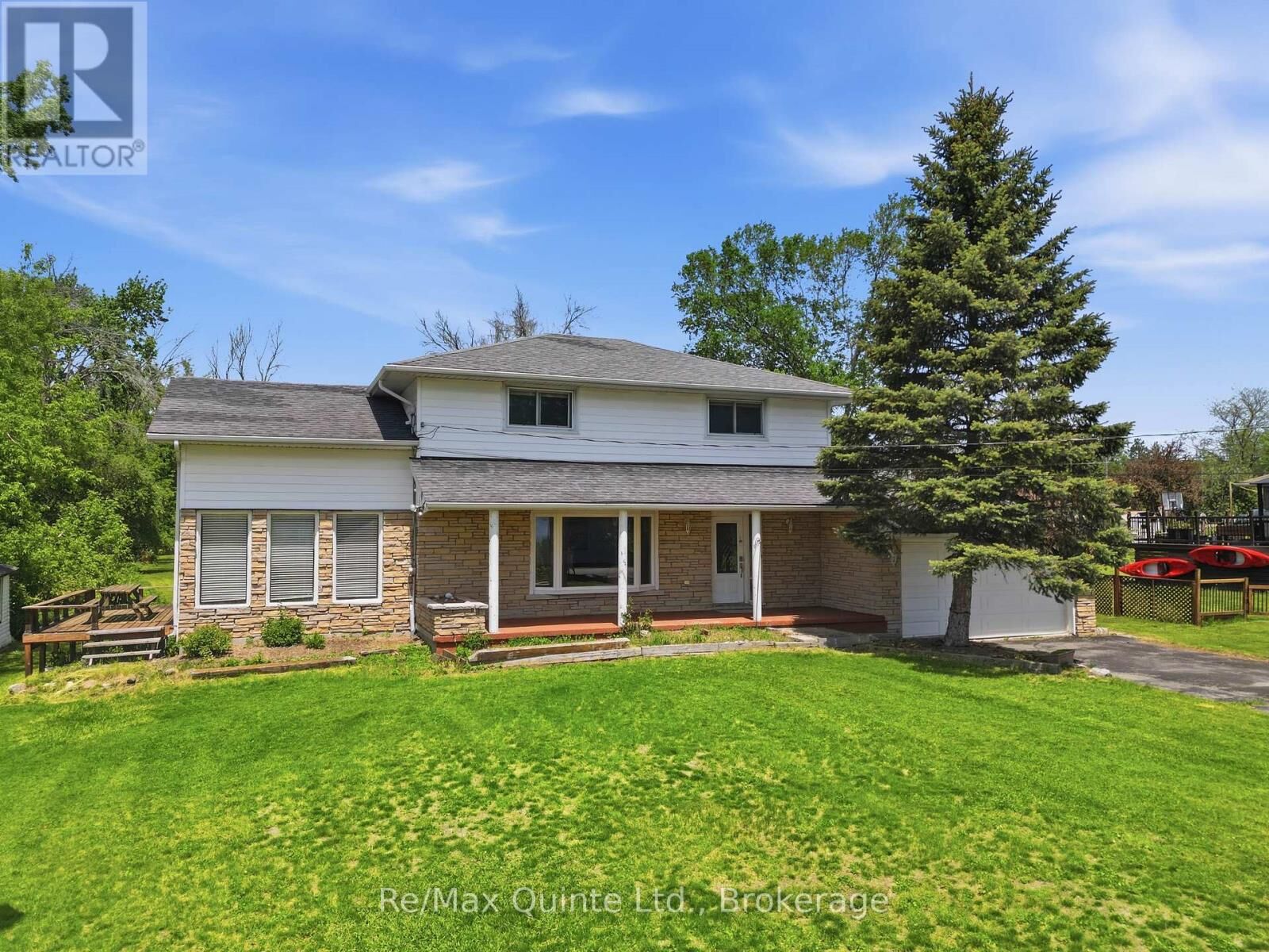 Property Photo:  106 Baylea Drive  ON K8V 5P5 