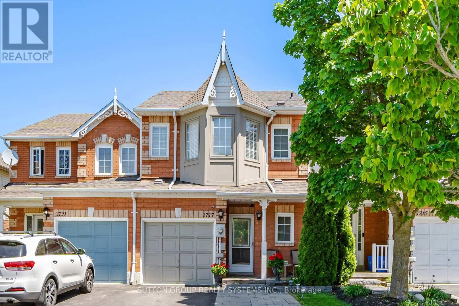 Property Photo:  1717 Woodgate Trail  ON L1G 8B4 