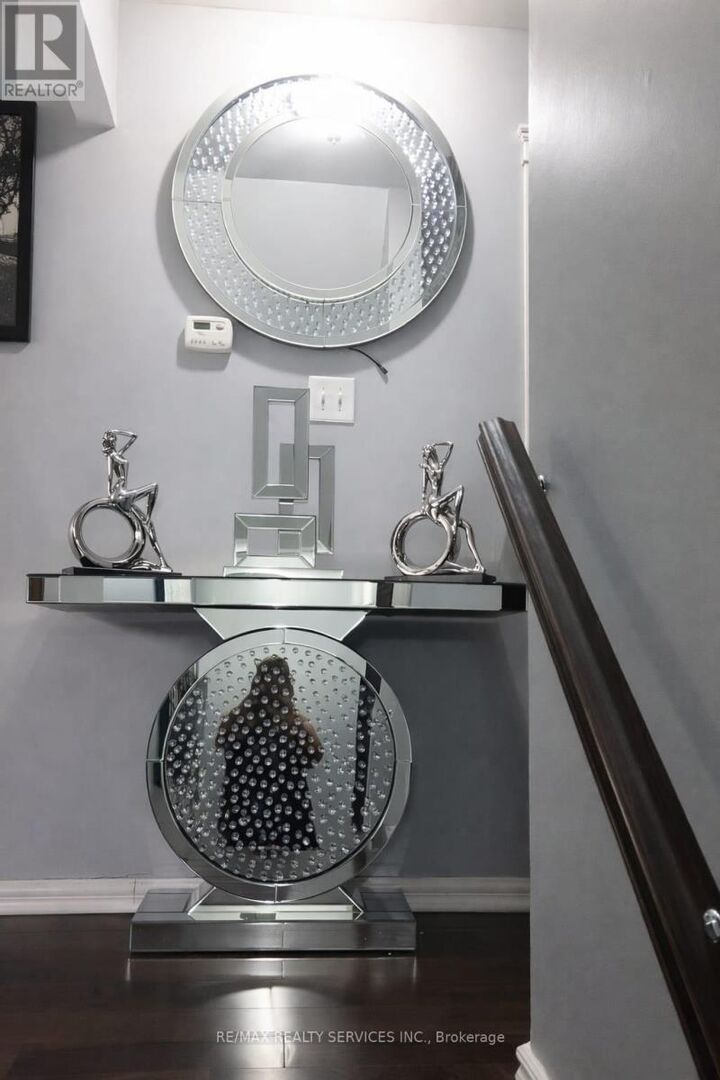 Property Photo:  50 Eden Parkway  ON L6T 3A5 