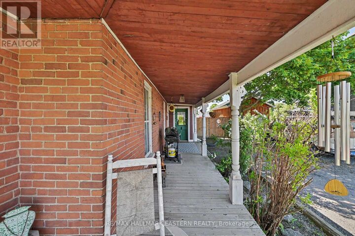 Property Photo:  23 Elizabeth Street  ON K0K 1H0 