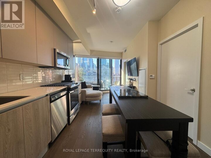 Property Photo:  2A Church Street 1009  ON M5E 0E1 