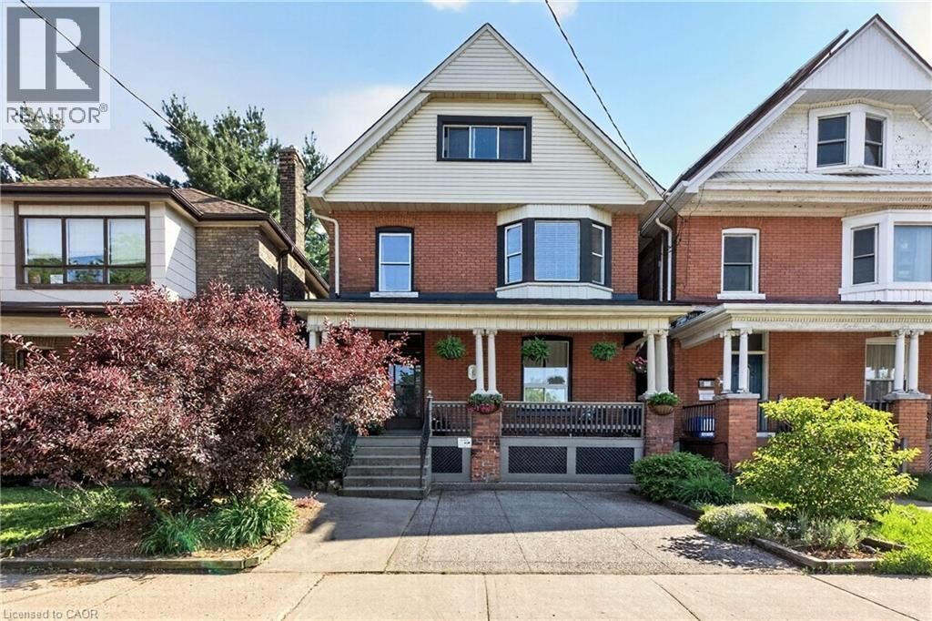 Photo de la propriété:  68 Delaware Avenue  ON L8M 1T7 