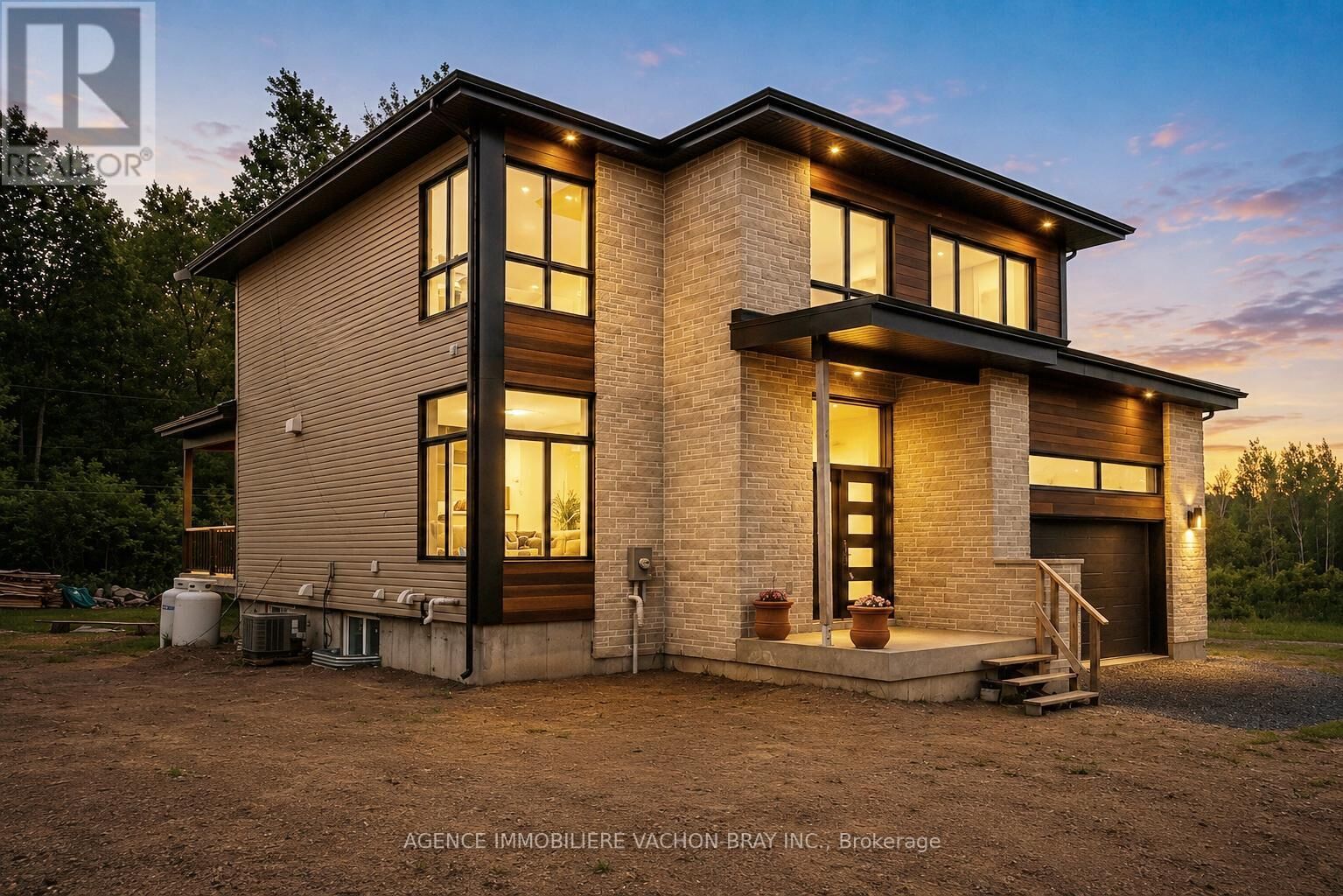 Property Photo:  3814 Lakeside Drive  ON K0C 1Z0 
