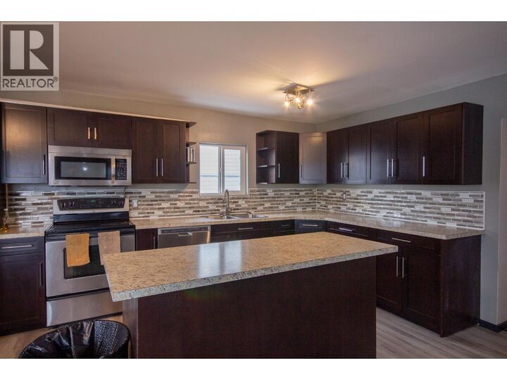 Property Photo: 1604 108 Avenue BC V1G 2T6