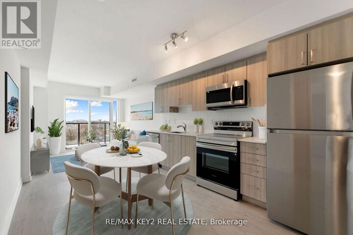 Property Photo:  556 Marlee Avenue 702  ON M6B 0B1 