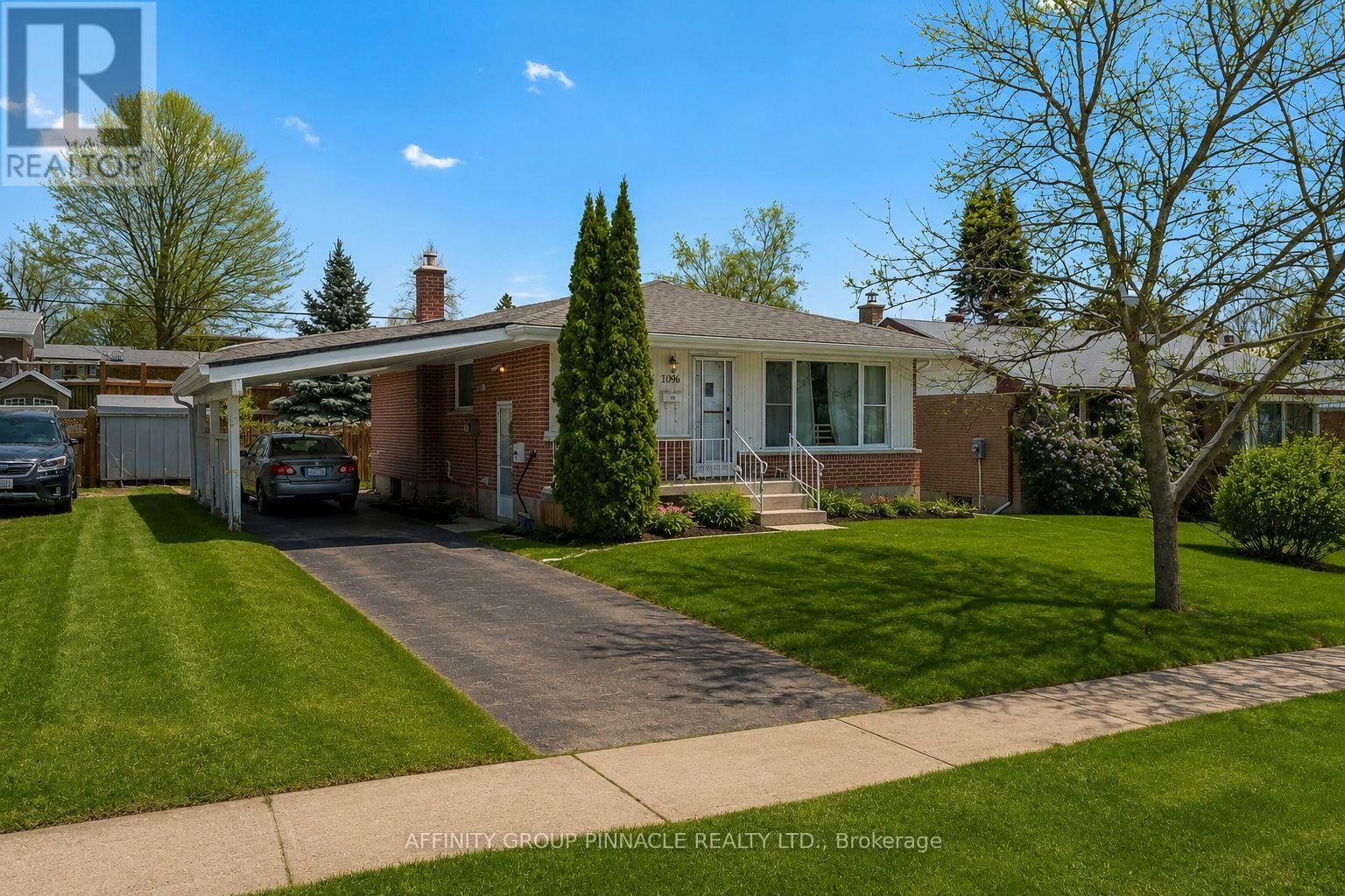 Property Photo:  1096 Barnardo Avenue  ON K9H 5X2 