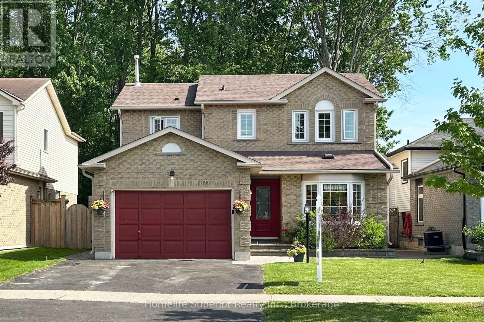 Property Photo:  122 Sandringham Drive  ON L1E 1Y6 