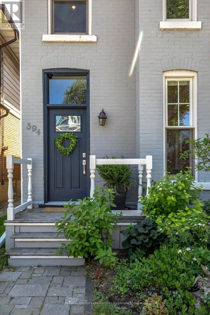 Property Photo:  394 Bay Street North  ON L8L 1N1 