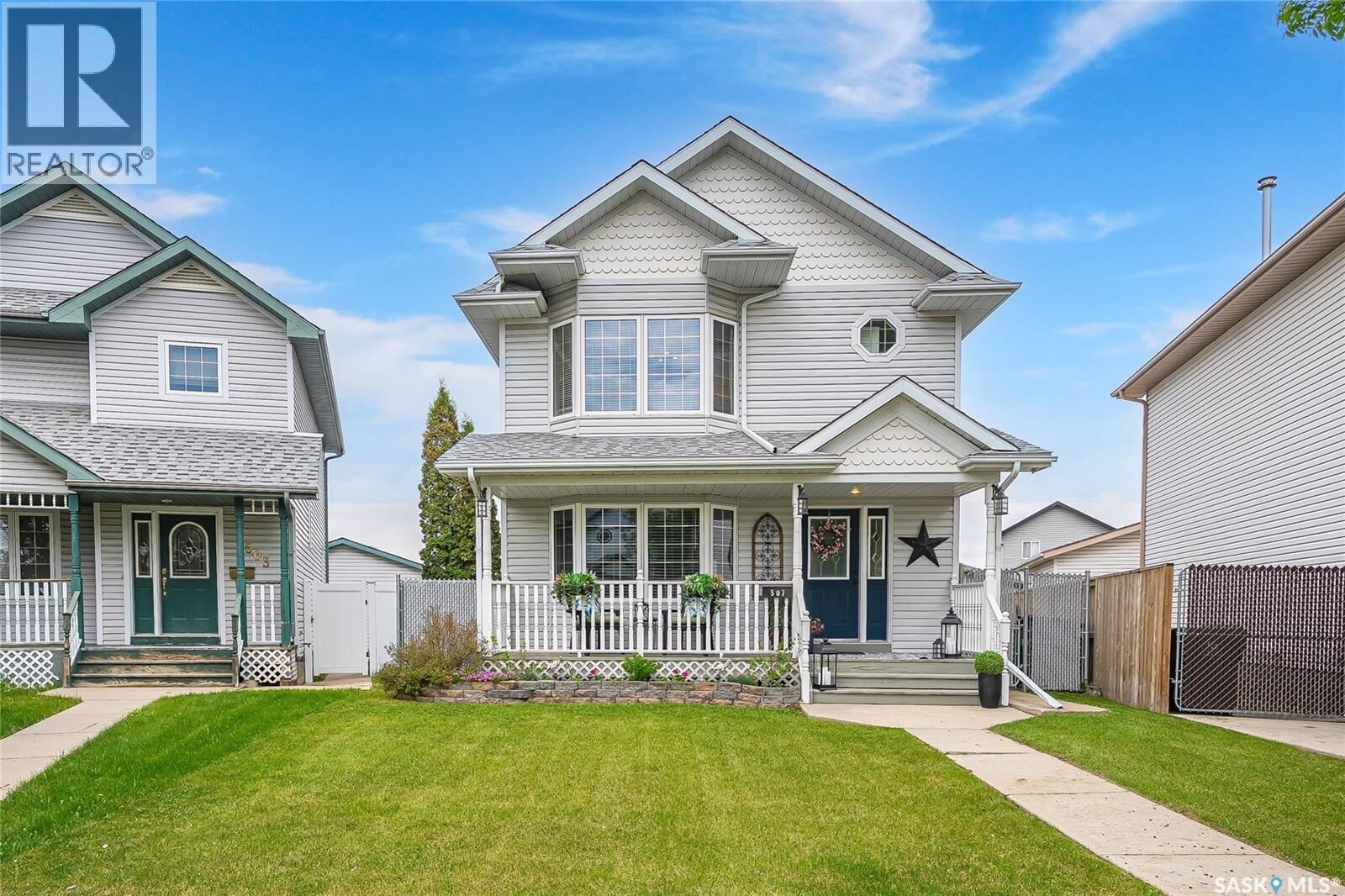 Property Photo:  507 Carter Way  SK S7L 7J1 