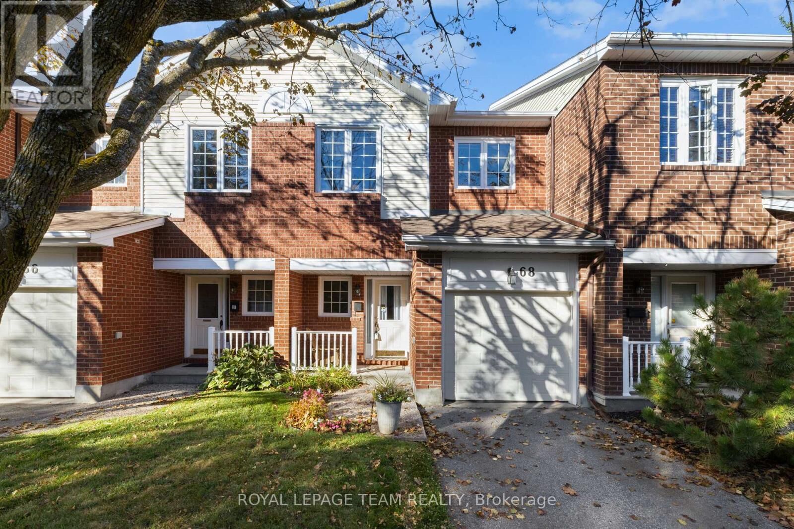 Property Photo:  68 Grandcourt Drive 31  ON K2G 5W9 