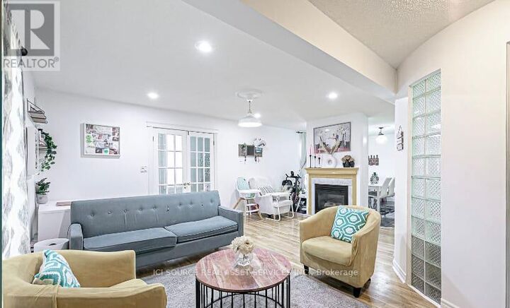 Property Photo:  7698 Kipling Avenue Main Fl  ON L4L 1Y6 