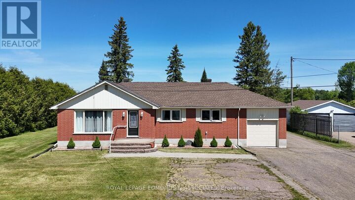 Property Photo:  11837 Round Lake Road  ON K8A 6W8 
